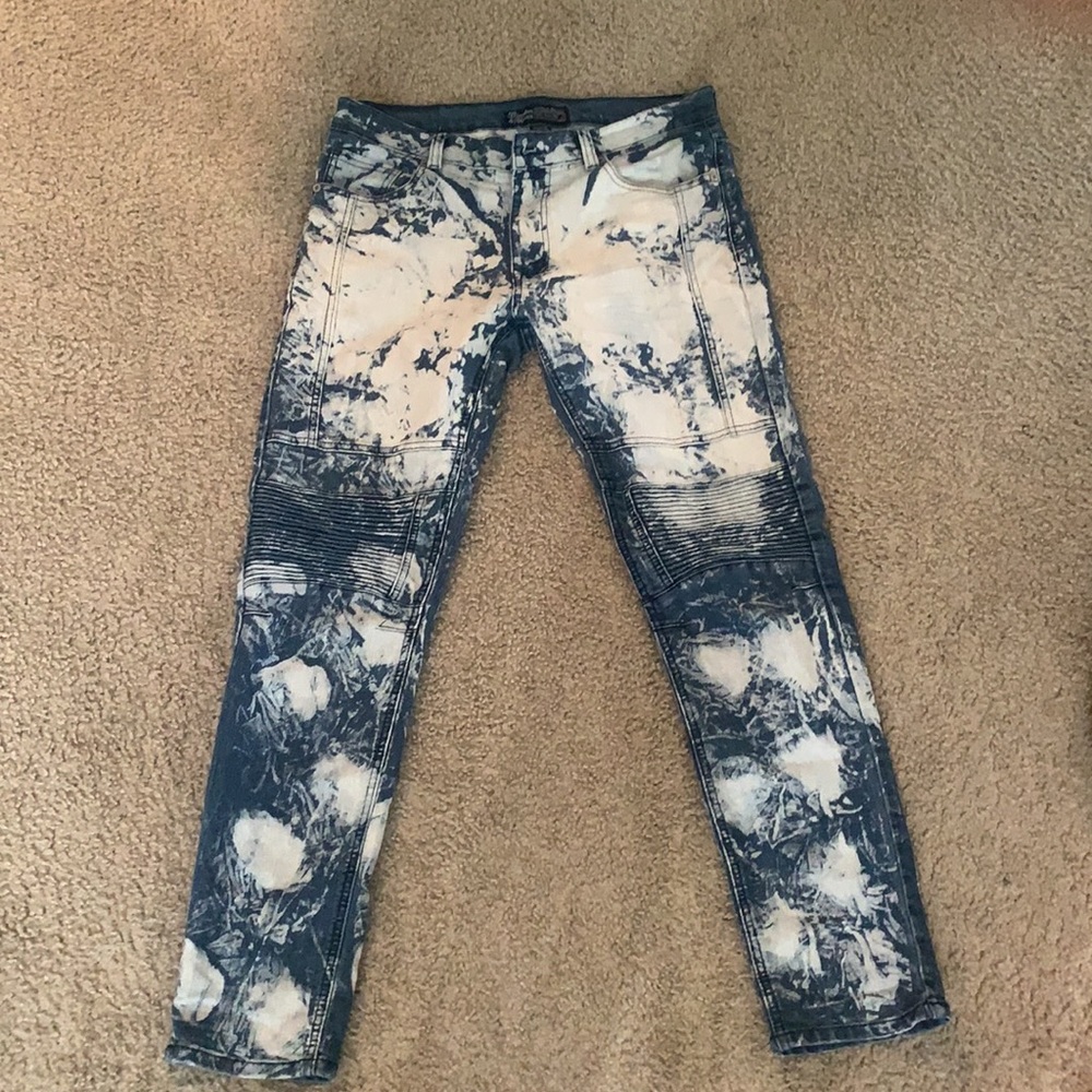 Jeans - Picture 2 of 5